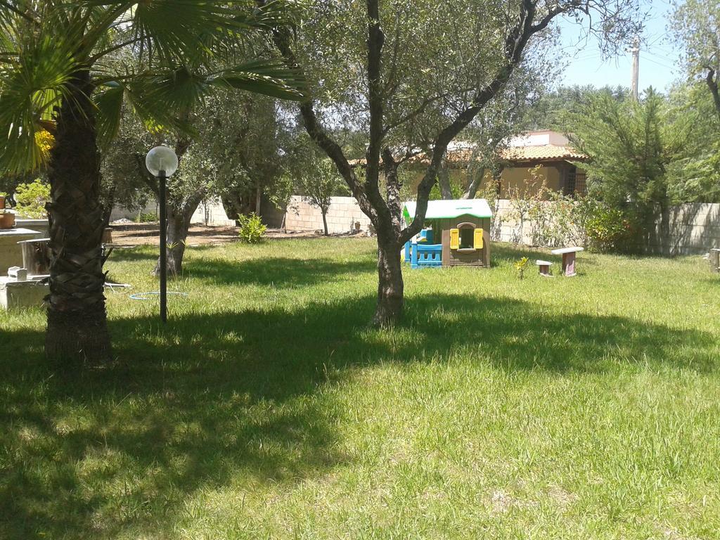 Casa Vacanza Fiorella Torre dell'Orso Bagian luar foto