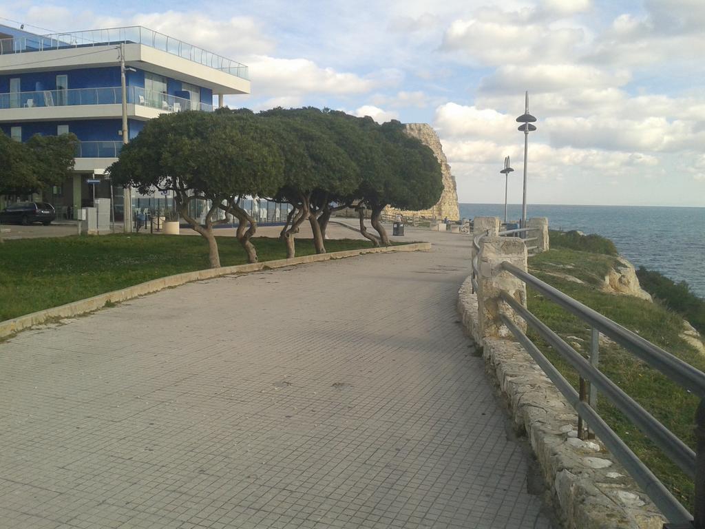 Casa Vacanza Fiorella Torre dell'Orso Bagian luar foto