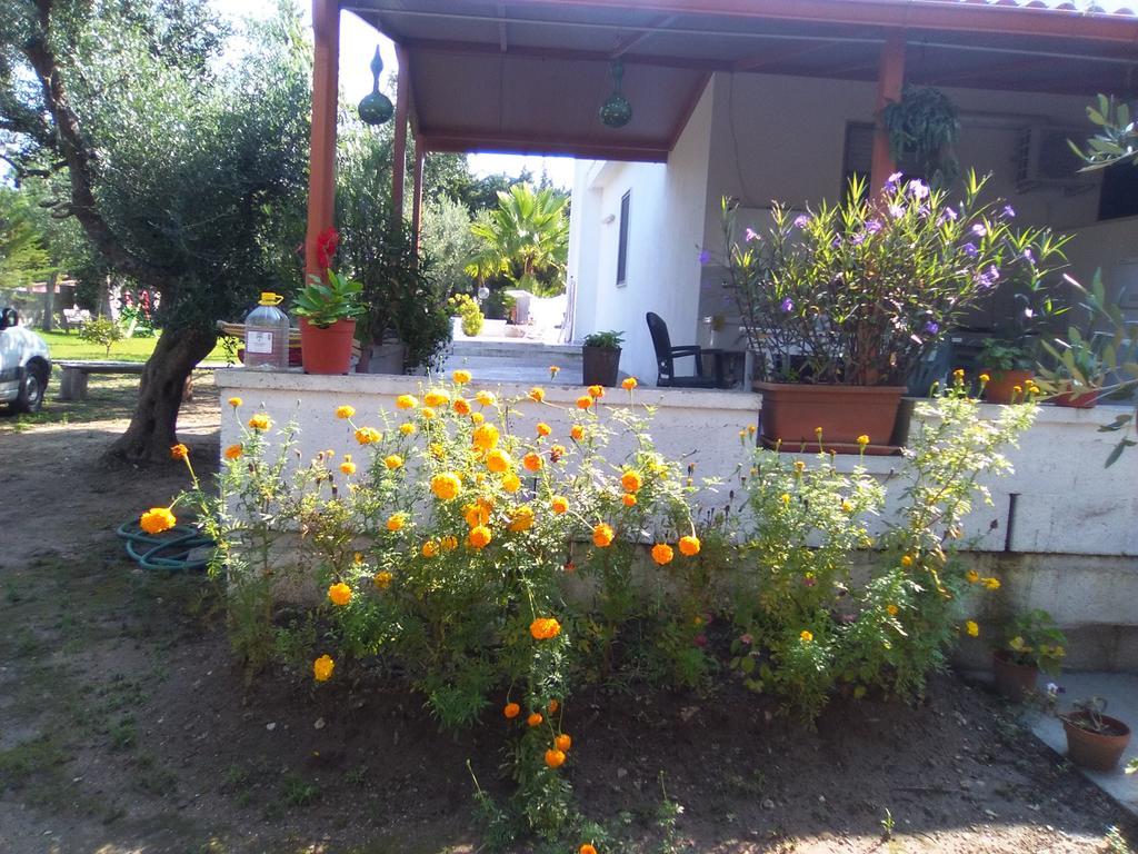 Casa Vacanza Fiorella Torre dell'Orso Bagian luar foto